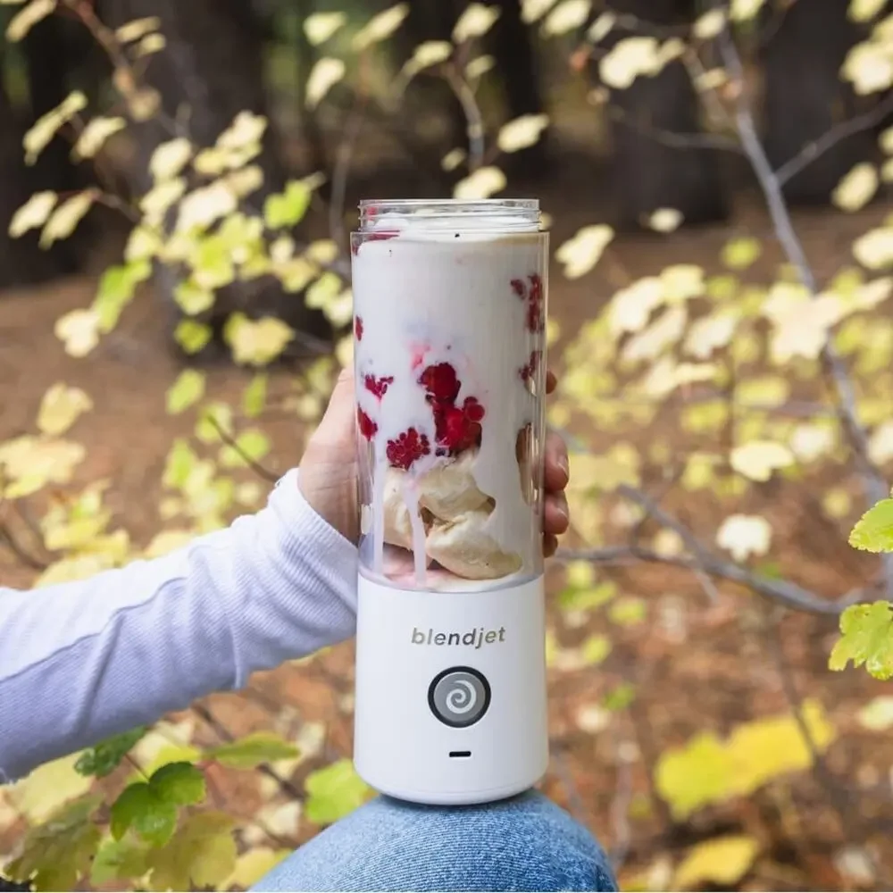NEW BLENDJET Soft Grey Portable Smoothie Protein Shake Maker USB Machine Bottle